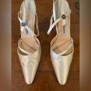 Vintage Satin Manolo Blahnik Ivory Satin Heels